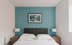 Stratford Central Apartments By Payman Club